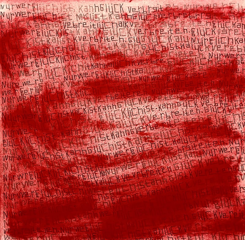 Das Bild ist abstrakt und zeigt rote Schlieren. Im gesamten Hintergrund sind Buchstaben zu sehen, die aber nicht lesbar sind